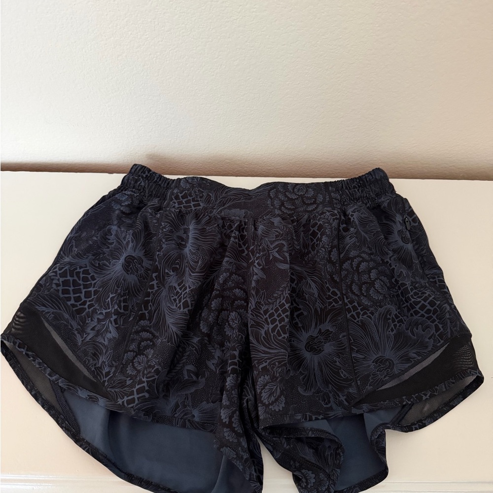 Lululemon Hotty Hot Black Floral Running Shorts Size 8